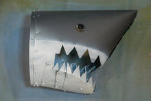 Load image into Gallery viewer, Small Bot Shark Head
